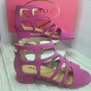 Vaneli magenta sandals size 7